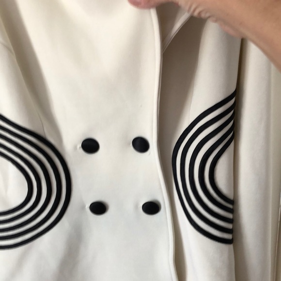 Ladies jacket - Picture 2 of 3